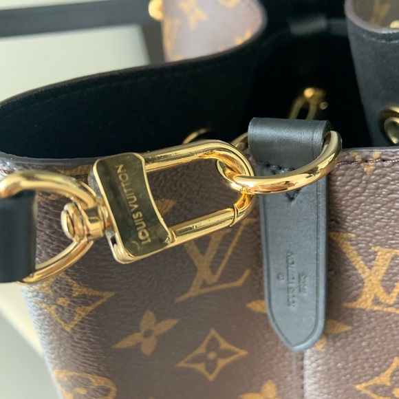 Louis Vuitton Neonoe - Picture 9 of 10